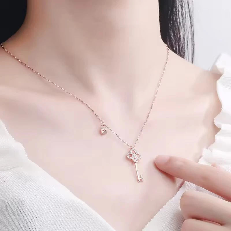 Key Heart Necklace Gift Set